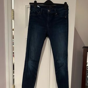Women’s Joes Jeans. The skinny. Size 28. In excellent condition.